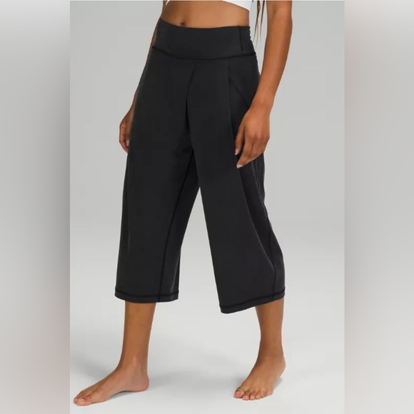 Align Crop Pant Wide Leg 23 Size 2 - Picture 1 of 4
